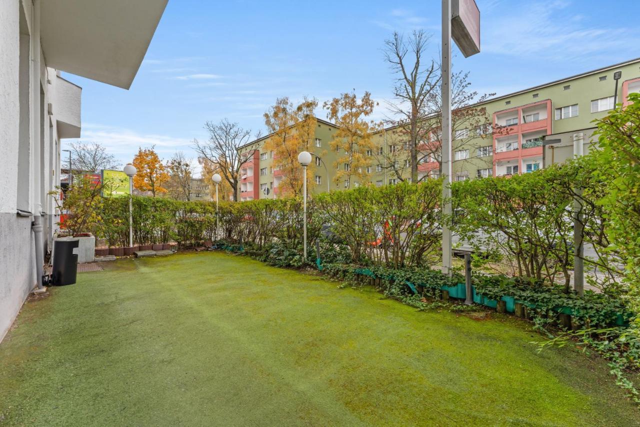 Appartement Neues Zentrales Apartment,10 Betten,vollmoebliert, Wifi